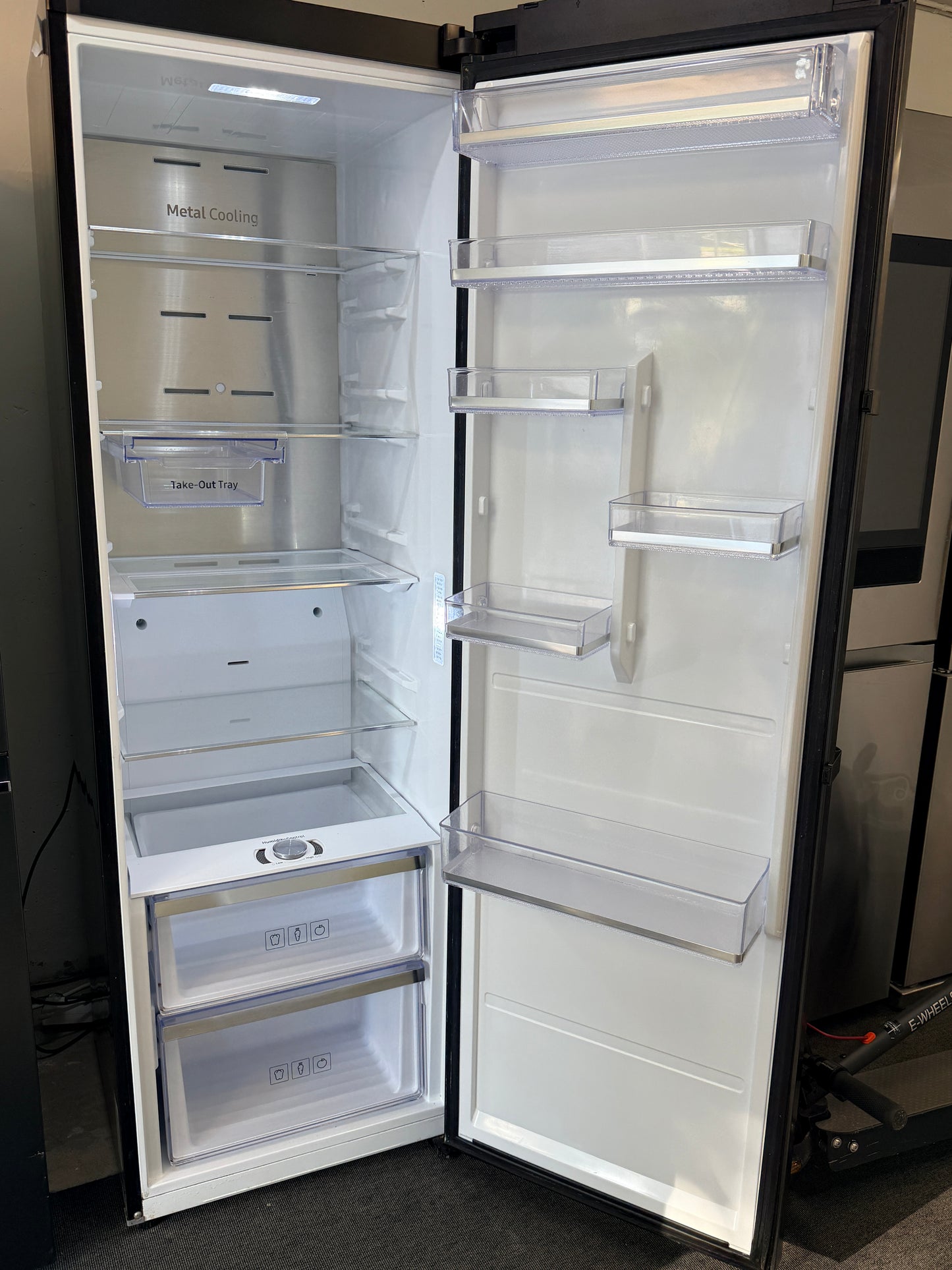 Samsung RR40M7565B1 – Stilrent Svart Premium Kylskåp 385 L – No Frost – Perfekt Skick