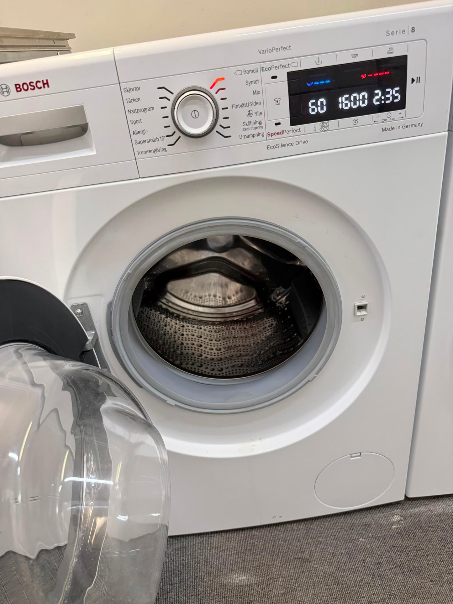 🌟 Bosch Serie 8 Tvättmaskin 9 kg – Modell WAW32569SN 🌟