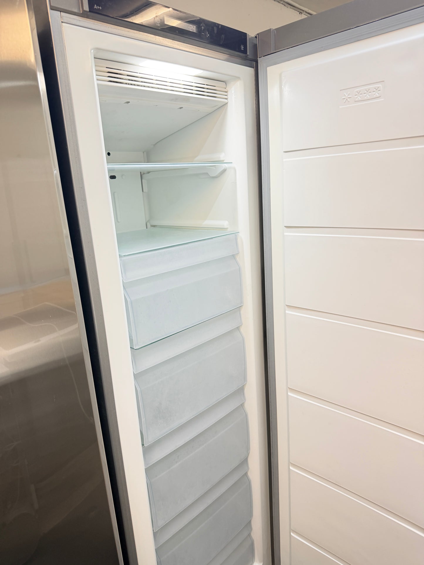 ❄️ IKEA FROSTFRI NoFrost frysskåp – 229 liter ❄️