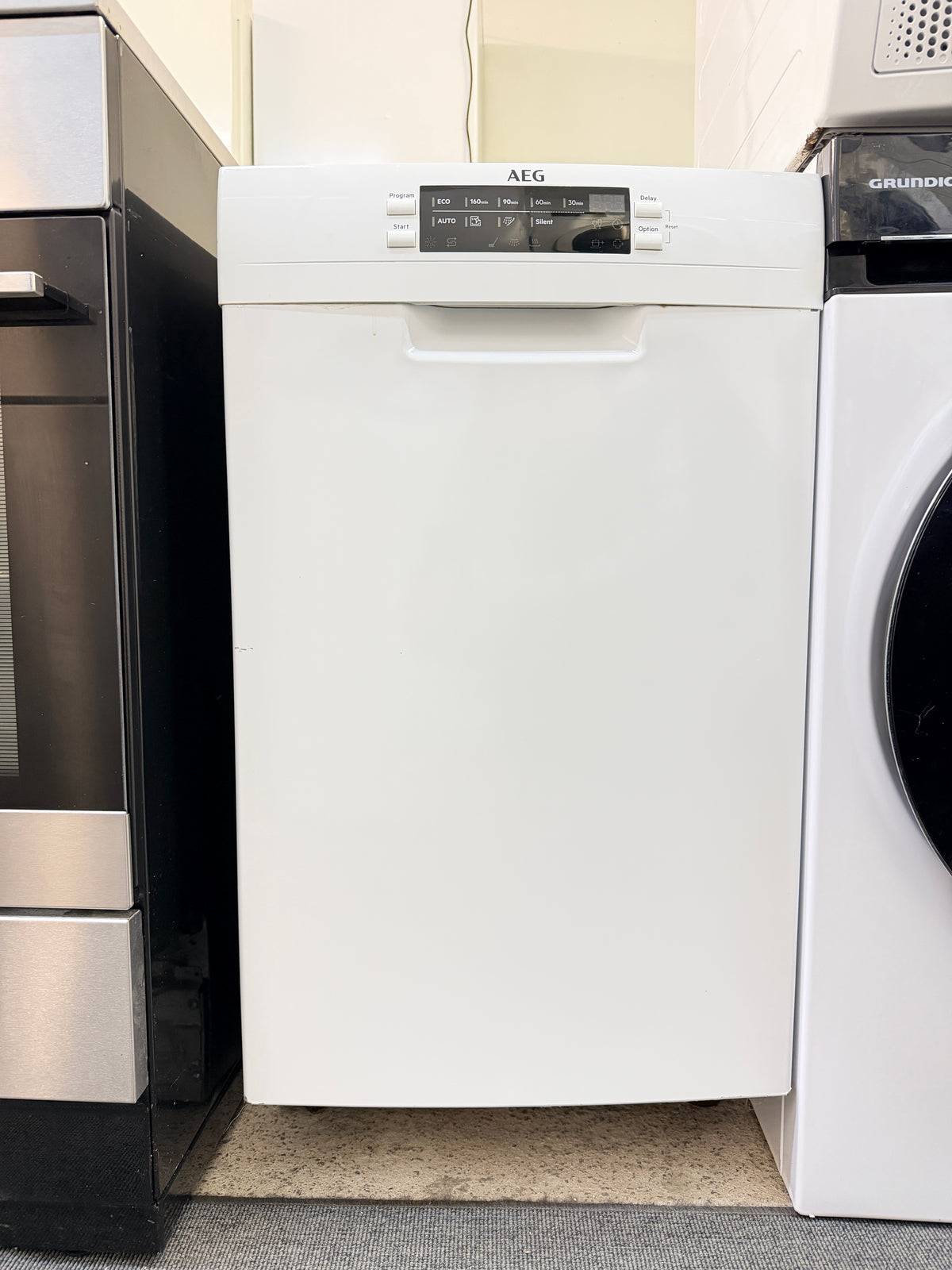 ✨ AEG DISKMASKIN – ENDAST 45 CM BRED ✨