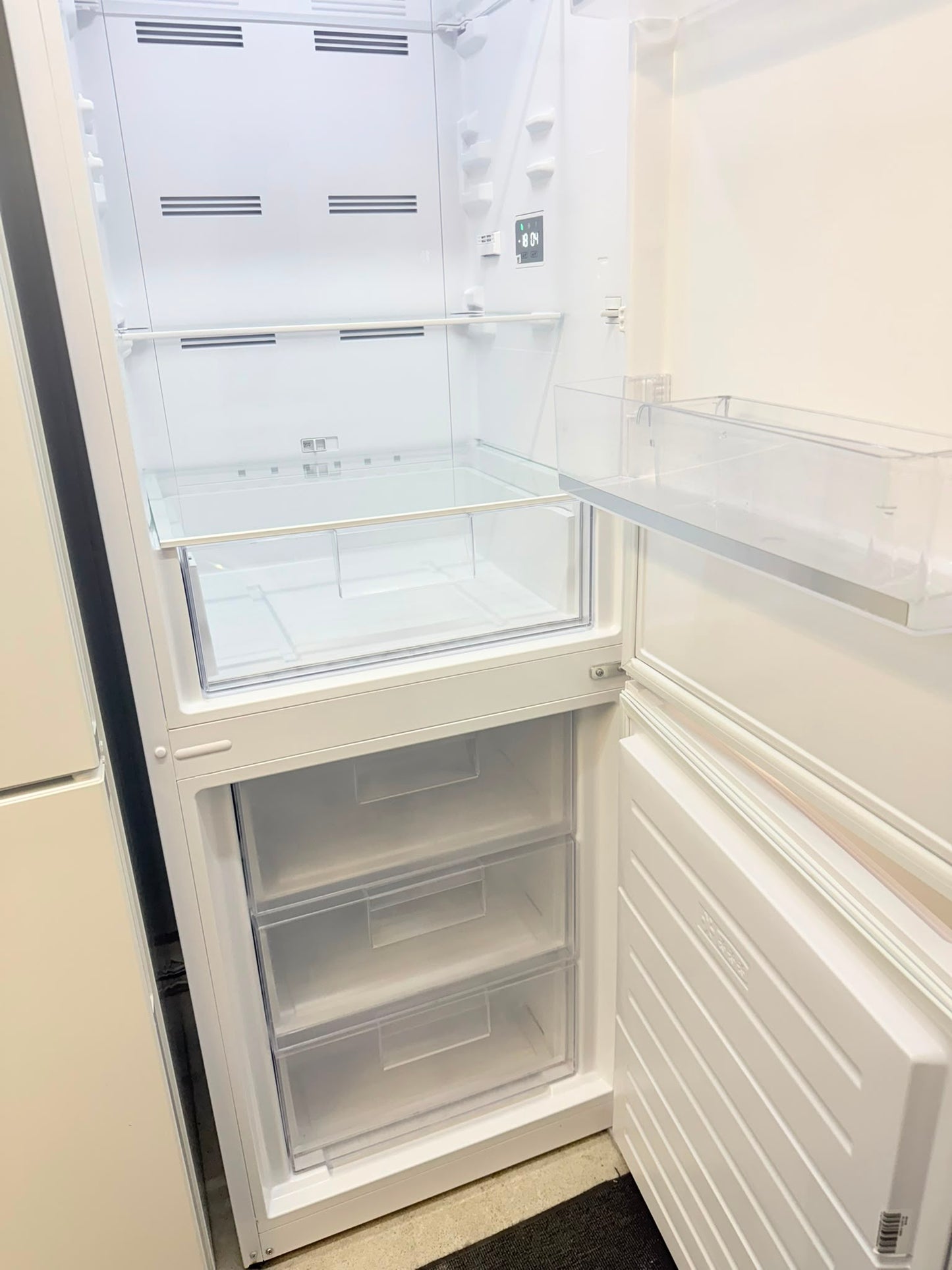 ❄️ Gram kombi Kylskåp