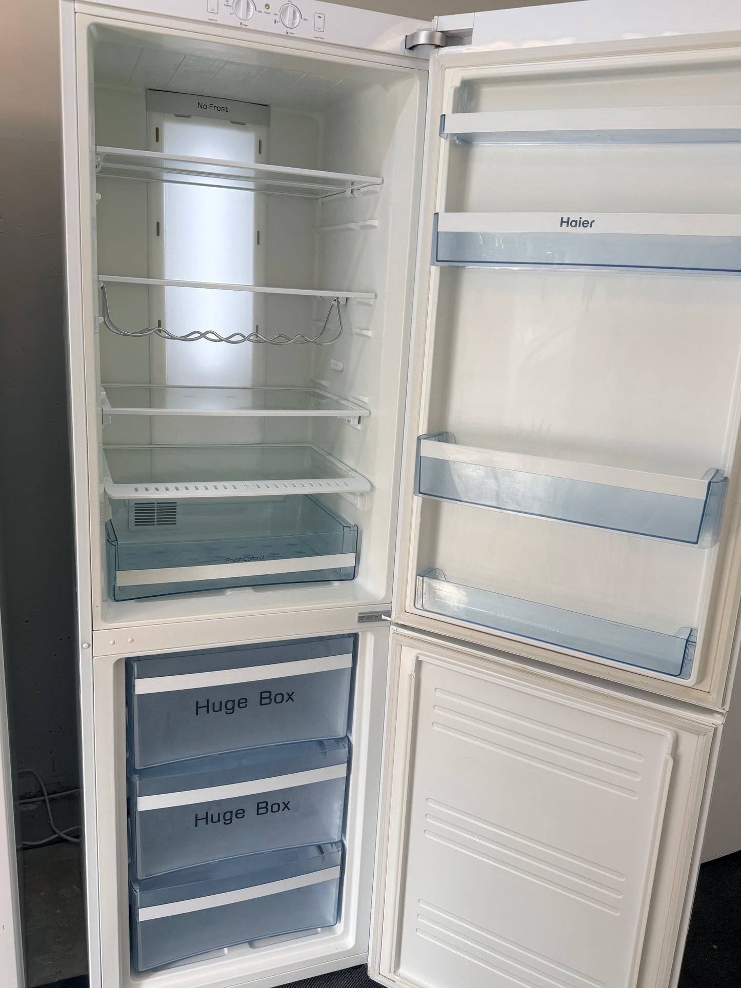 ❄️ Haier Kyl/Frys – Rymlig, modern och praktisk! ❄️