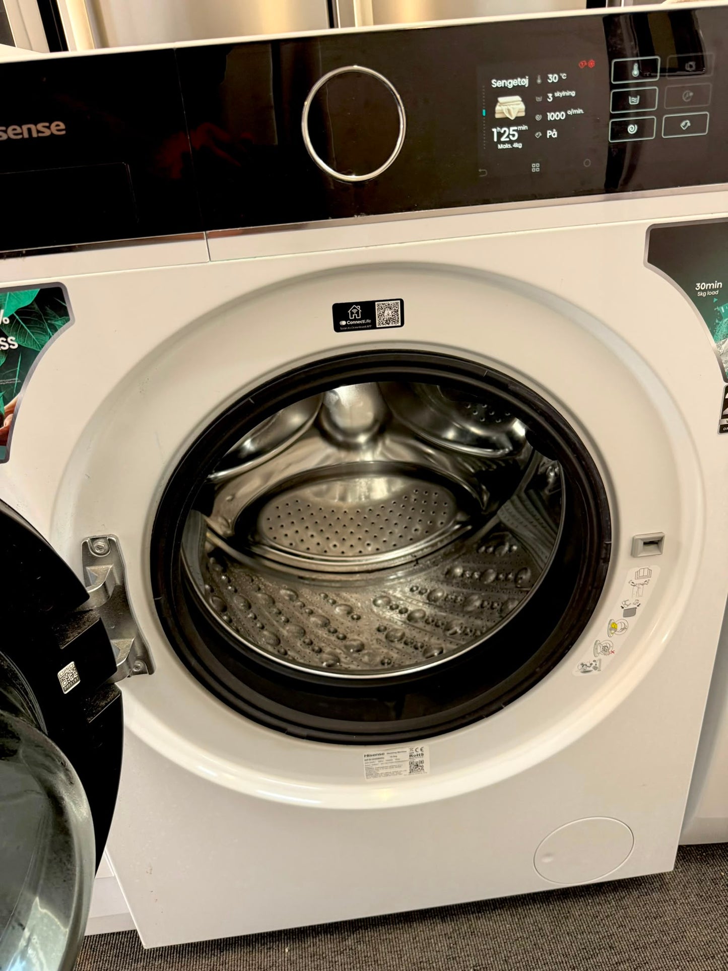 Hisense WF5I1045BWQ – 10,5 kg | Auto Dose | Energiklass A årsmodell 2025⭐