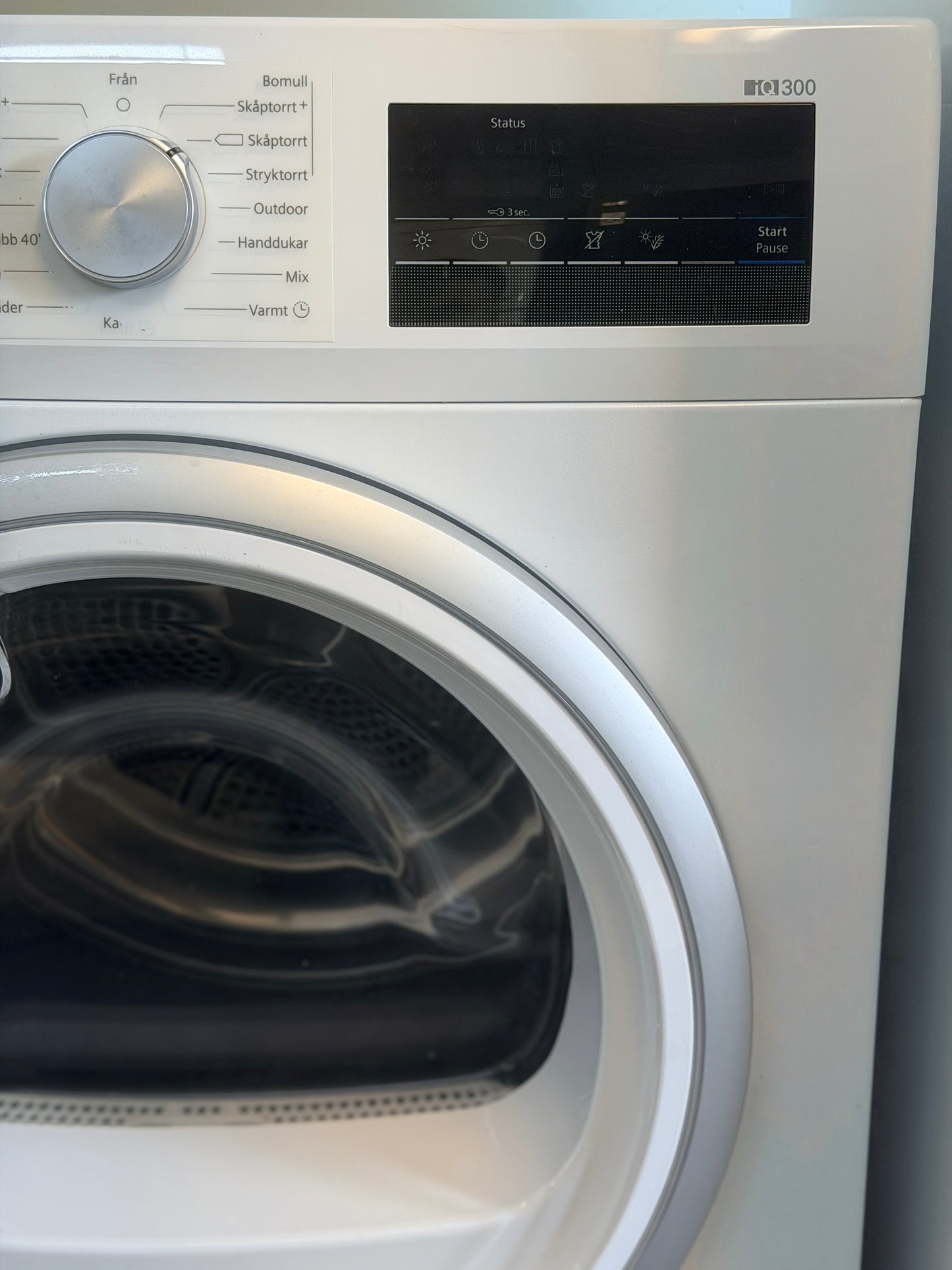 🧺 Siemens iQ300 Värmepumpstorktumlare – Energieffektiv och skonsam torkning! 🧺