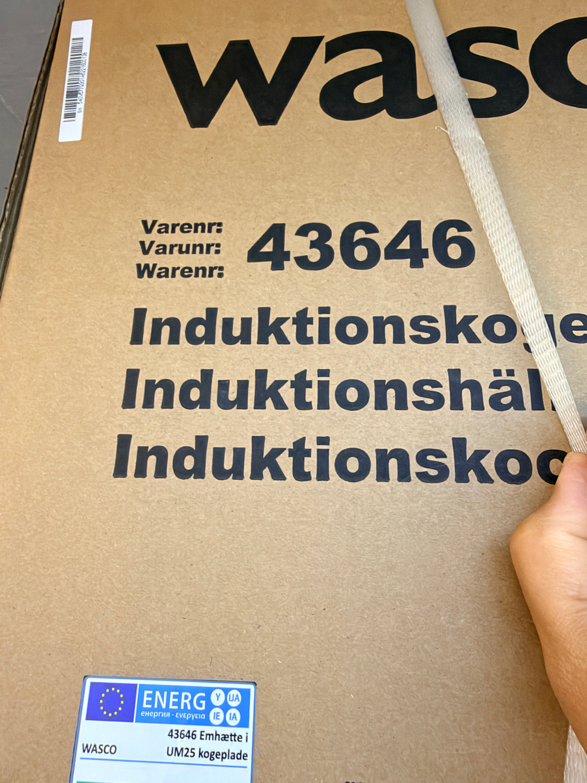 Induktionshäll med fläkt - 80 cm