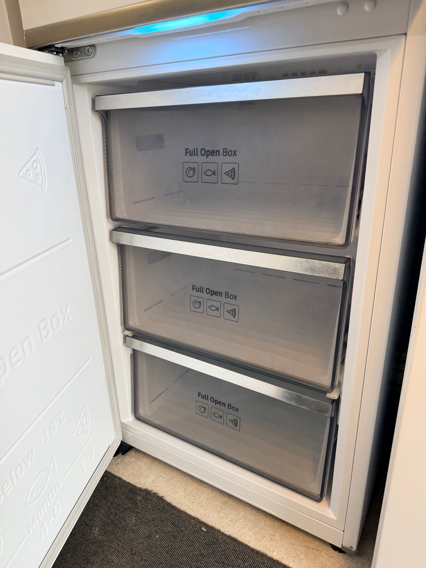 ❄️ RYMLIG SAMSUNG KYL/FRYS – 406 LITER ❄️