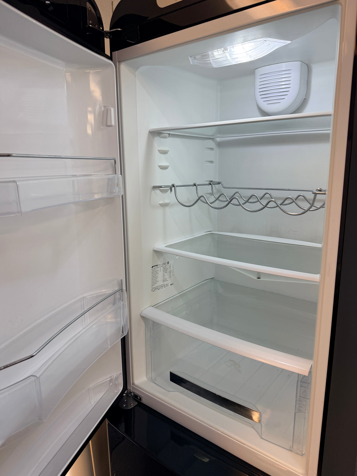 ✨ SMEG RETRO KYL/FRYS – SVART ✨