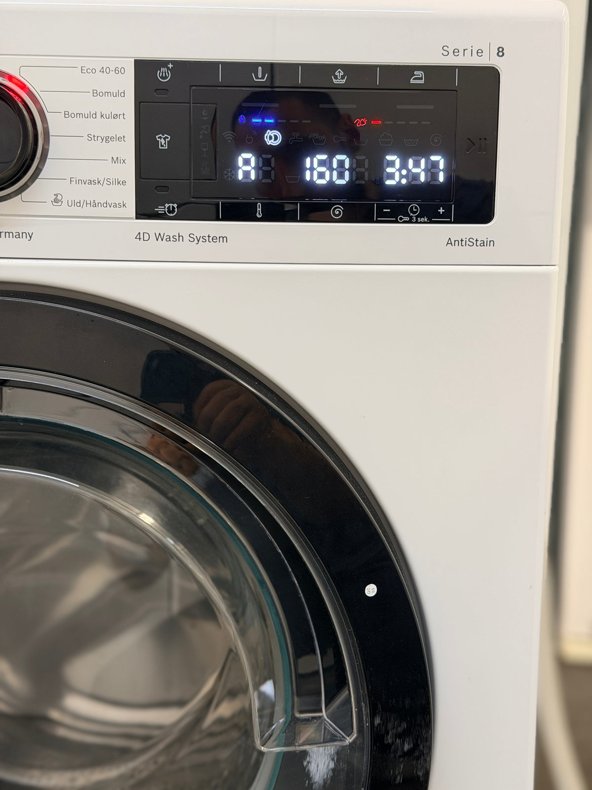 🧺 Bosch Serie 8 tvättmaskin 2022 modell– 9 kg och 1 600 varv/min